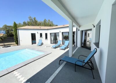Chaises longues Villa Nathan