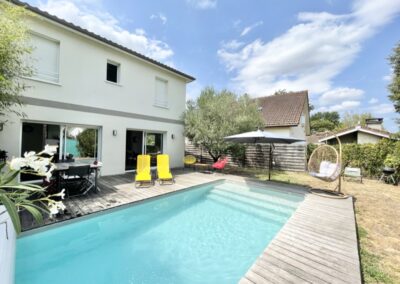 La piscine à la villa Rafael